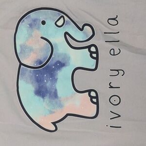 Ivory Ella NWOT Medium Light Purple Tshirt